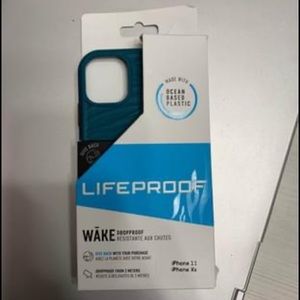 iPhone 11 Lifeproof case